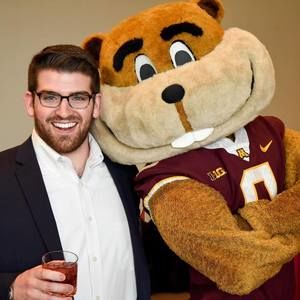 Meet your Posher, Talor